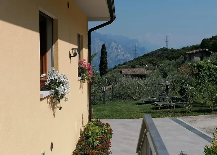 Aurora Мальчезине